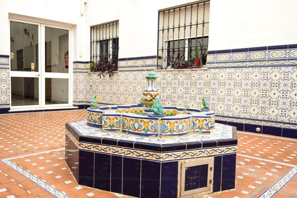 Serva La Bari Shared Apartment Siviglia Esterno foto